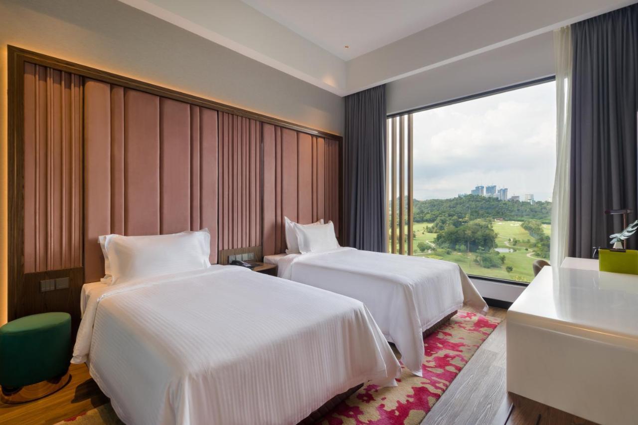 M Resort & Hotel Kuala Lumpur Eksteriør billede Deluxe Twin